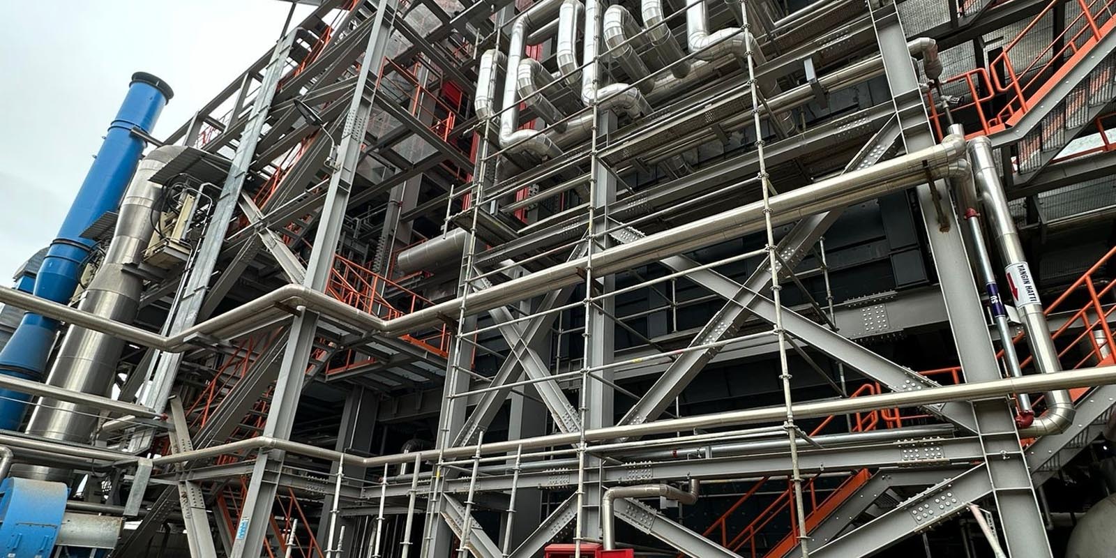 Gemlik Tesisi Genel Saha Metal Tank Boru Çelik Mekanik Temizlik ve İskele Kurulumu ve Epoksi Kaplama Yapım İşleri